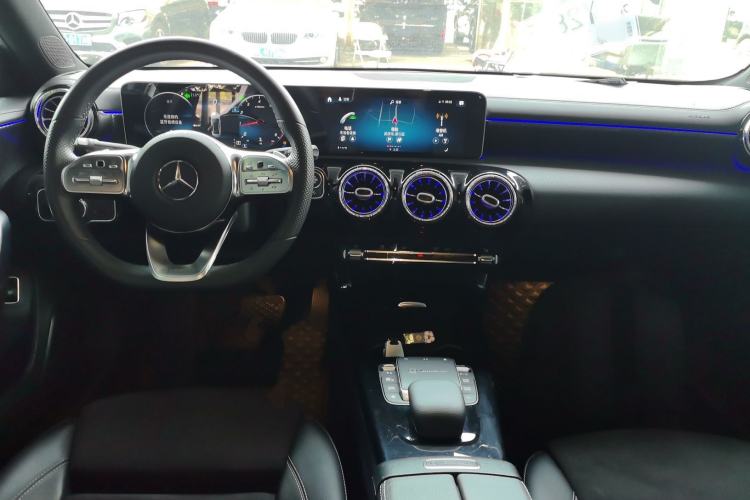 Used Mercedes-Benz A-Class 2020 Restyled A 200 L Sport Sedan Fashion Version