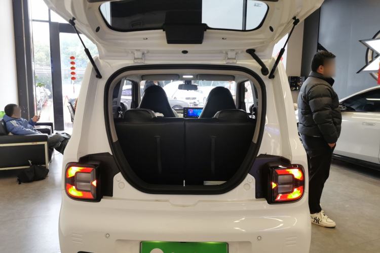 Used Geely Galaxy Panda 2024 Panda Mini 200km Endurance Bear Trunk