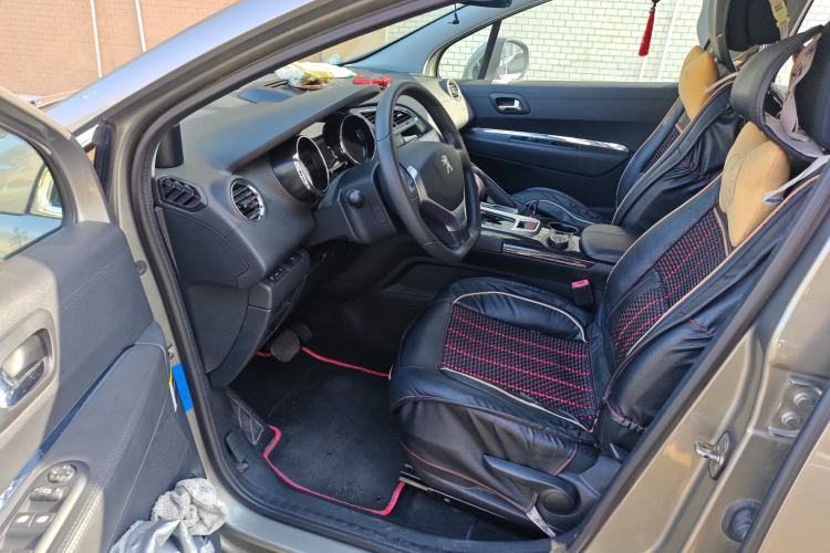 Used Peugeot 3008 2015 1.6THP Automatic Classic Edition
