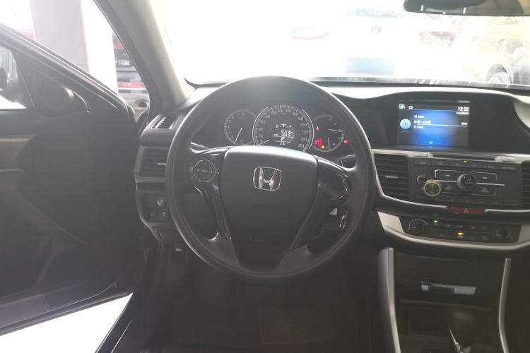 Used Honda Accord 2015 2.0L LX Comfort Edition