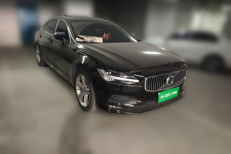 Used Volvo S90 2018 T4 Zhiyuan Edition
