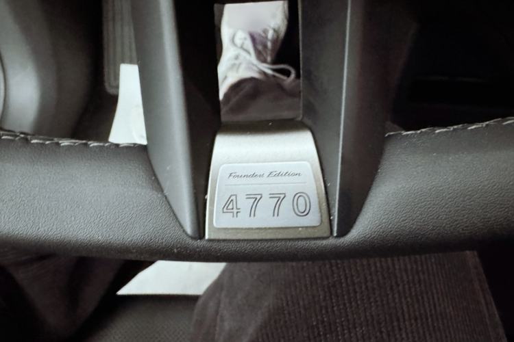 Used Xiaomi Auto SU7 2024 Rear-Drive Standard Founder Edition
