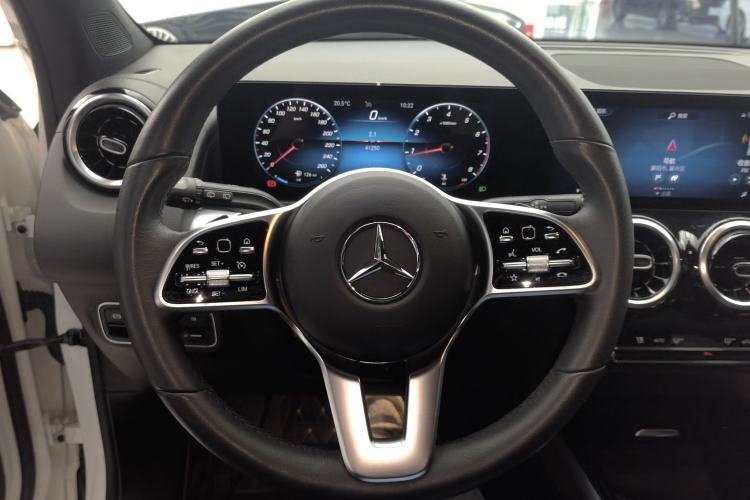 Used Mercedes-Benz GLB 2022 Second Facelift GLB 200 Dynamic Edition Steering Wheel