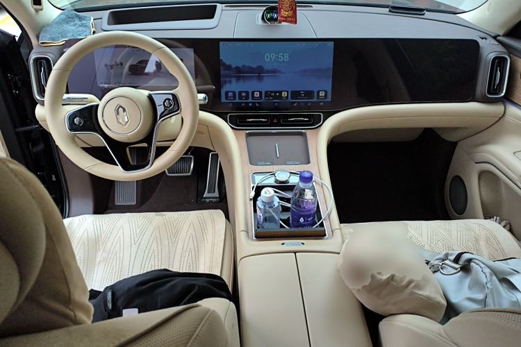 Used Hima AITO M9 2024 Range-Extended Ultra Version 42 kWh 6-Seater Model
