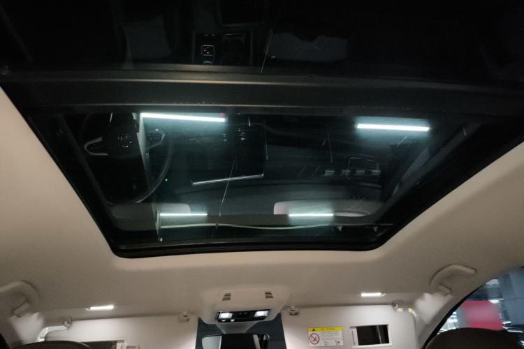 Used Volkswagen Viloran 2023 Revised 330TSI Business Edition Headliner