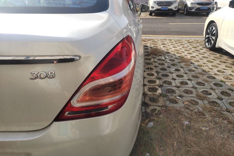 Used Peugeot 308 2014 Enjoy Edition Classic 1.6L Automatic Premium Model