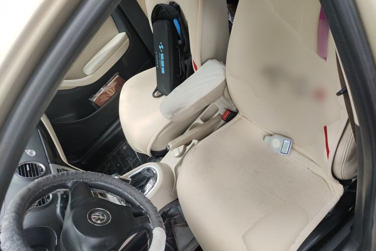 Used Volkswagen Lavida 2011 1.4 TSI DSG Prestige Edition Left Front Seat