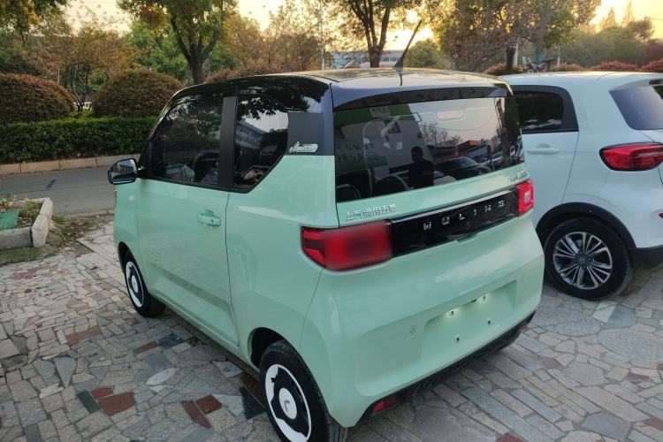 Used Wuling Hongguang MINIEV 2021 Macaron Fashion Model Lithium Iron Phosphate Exterior 2