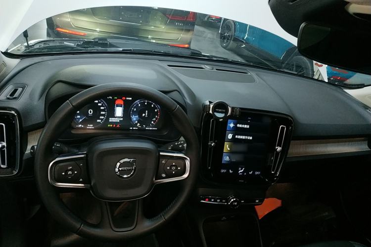 Used Volvo XC40 2021 T4 Four-Wheel Drive Smart Luxury Edition Center Console