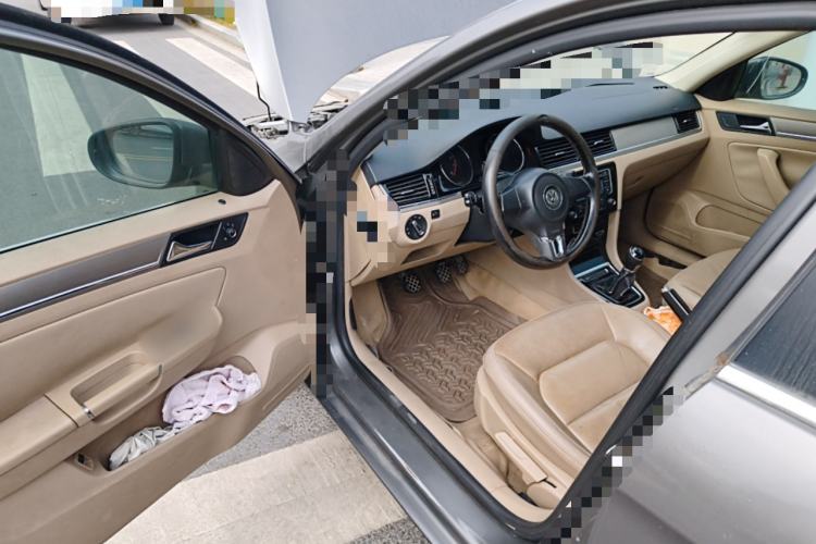 Used Volkswagen Bora 2013 1.6L Manual Comfort Model Driver Seat