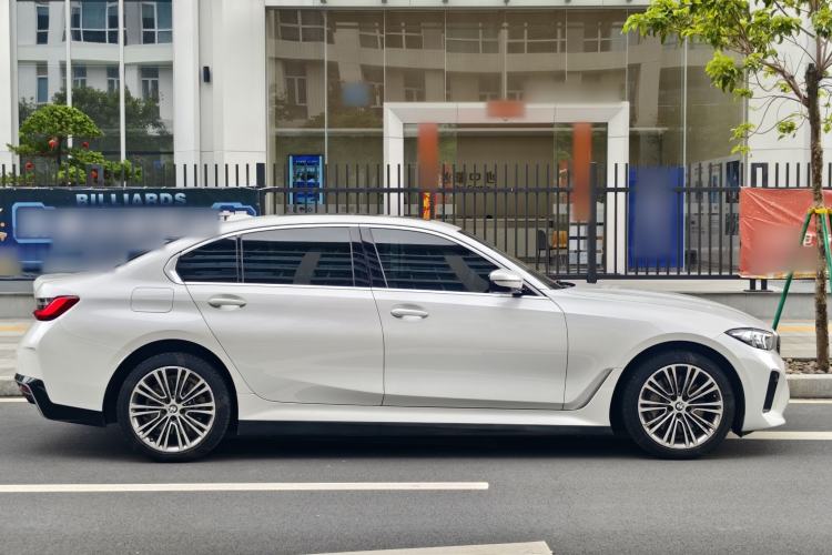 Used BMW i3 2024 eDrive 40 L Midnight Edition Exterior 7