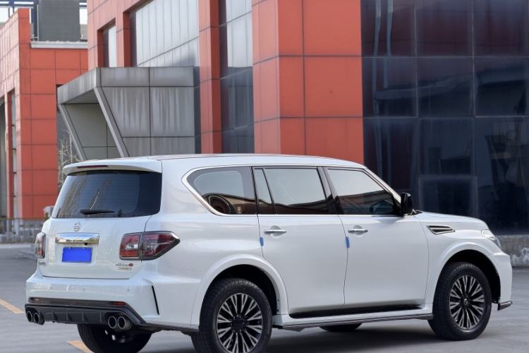 Used Nissan Patrol  Exterior 5