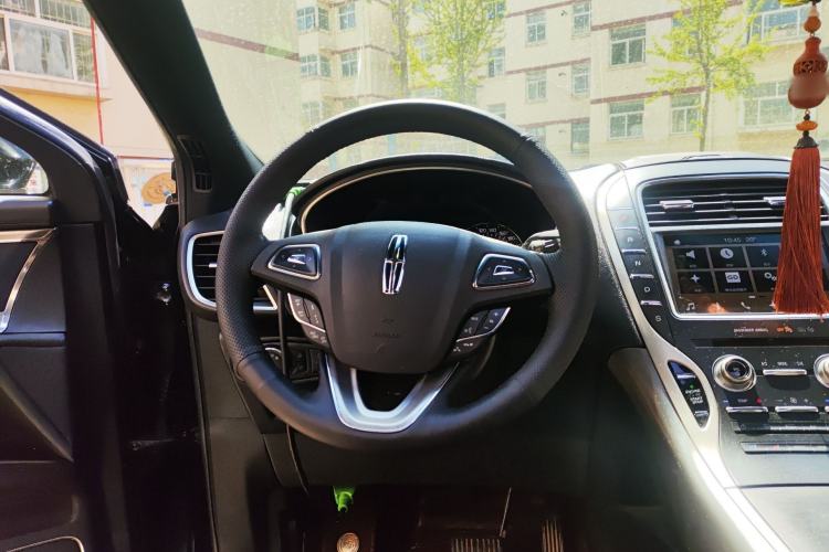 Used Lincoln MKX 2017 2.0T Four-Wheel Drive Zunya Edition
