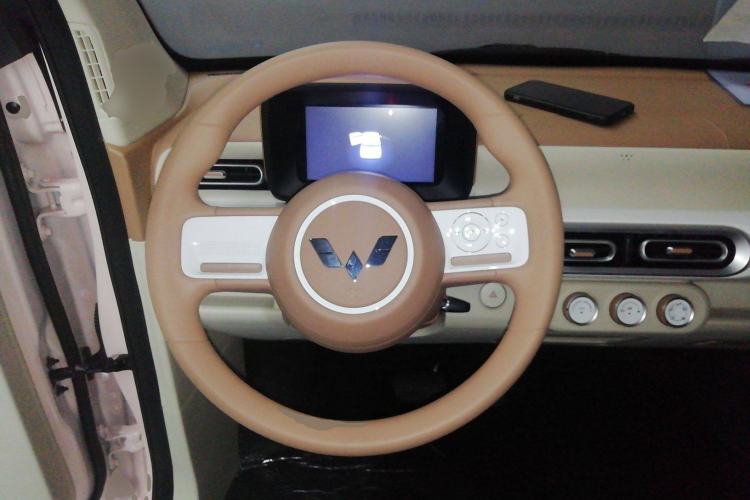 Used Wuling Hongguang MINIEV 2024 3rd Generation 215km Youth Edition