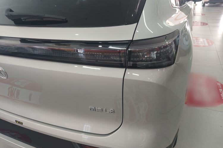 Used Dongfeng Aeolus L8 2025 Model 185KM Ideal Edition