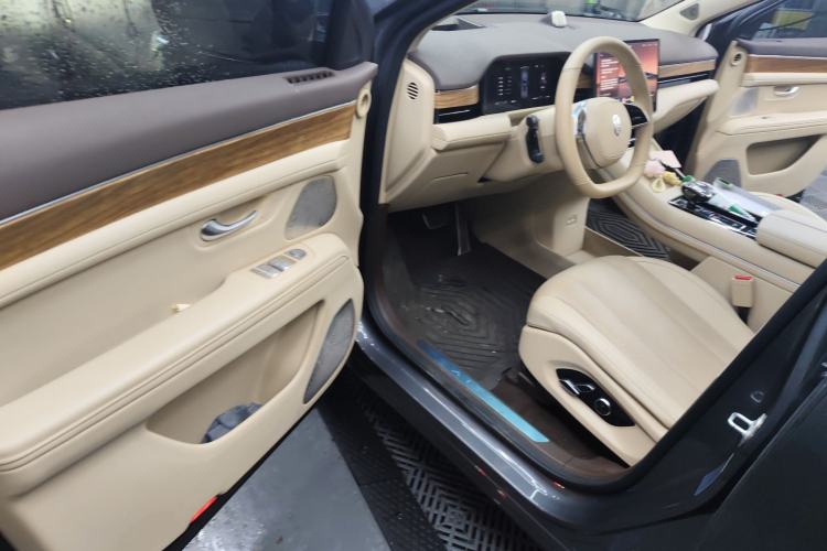 Used Hima AITO M7 2024 1.5T Rear-Drive Plus Version 5 Seats