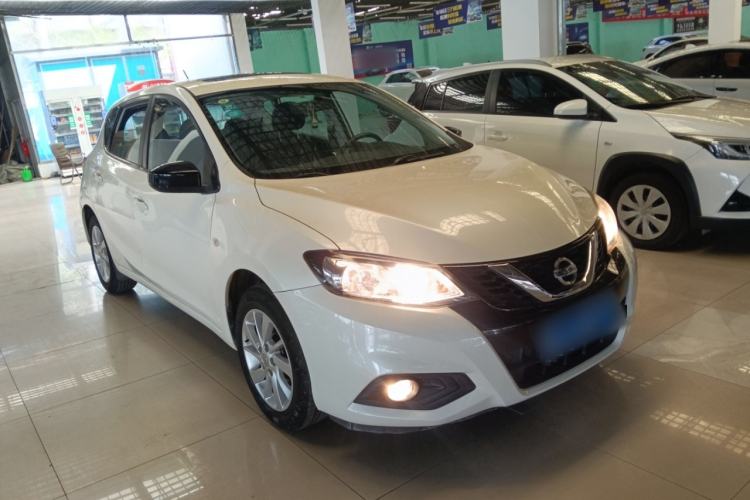 Used Nissan Tiida 2016 1.6L CVT Cool Dynamic Edition Front Right 45 Deg