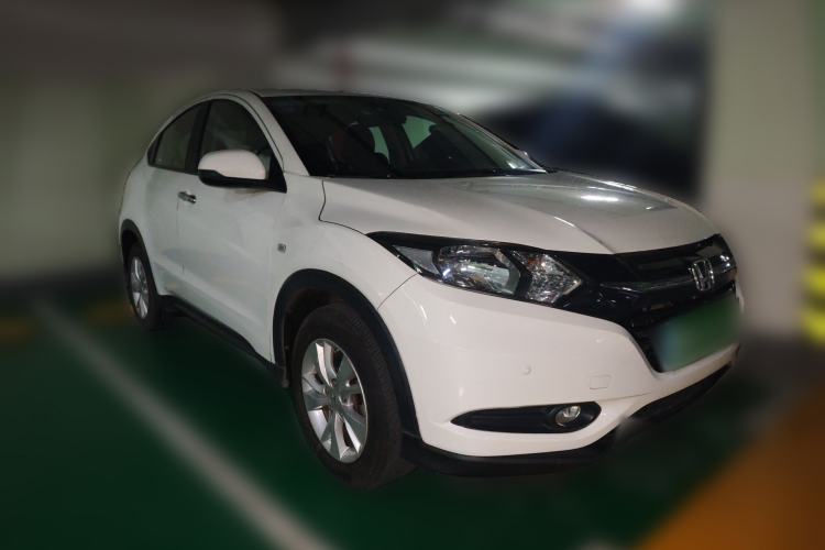 Used Honda Vezel 2017 1.5L CVT 2WD Comfort Model Front Right 45 Deg