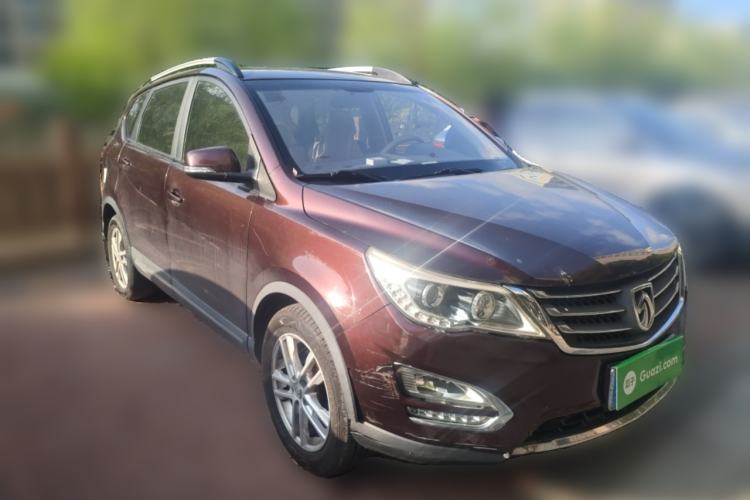 Used Baojun 560 2015 1.8L manual Comfort trim level