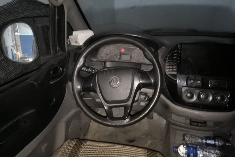 Used FORTHING Lingzhi 2017 V3 1.5L 7-seater Standard Model Steering Wheel