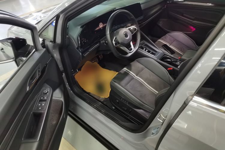 Used Volkswagen Golf 2023 Facelift 280TSI DSG R-Line Lite
