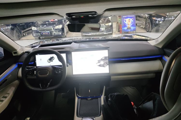 Used Lynk & Co 08 EM-P 2023 220km All-Wheel-Drive Performance Halo