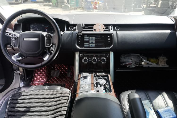 Used Land Rover Range 2013 NA 5.0 V8 Vogue SE
