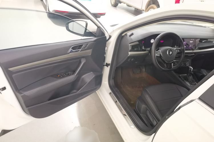 Used Volkswagen Lavida 2022 1.5L Automatic Comfort Edition
