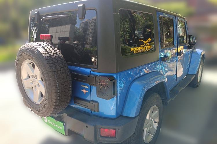 Used Jeep Wrangler 2014 3.0L Sahara Four-Door Edition