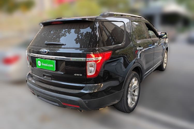 Used Ford Explorer 2013 3.5L Deluxe Model

