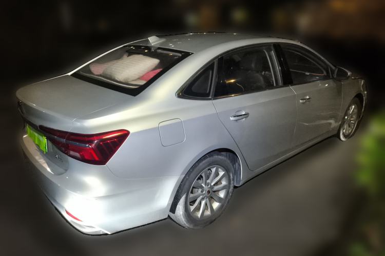 Used Roewe i6 New Energy 2017 45T Hybrid Connect & Smart Enjoyment Edition Exterior 5