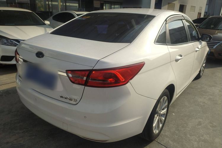 Used Ford Escort 2015 1.5L Automatic Fashion Model