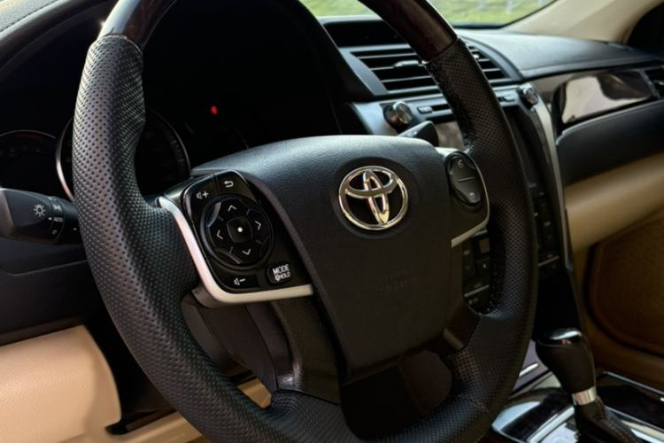 Used Toyota Camry 2016 2.5G 10th Anniversary Deluxe Navigation Edition