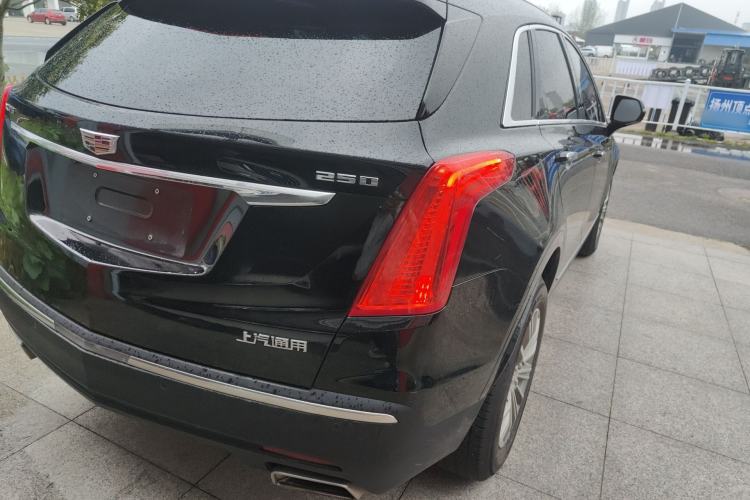 Used Cadillac XT5 2018 25T Luxury Model Right Rear Taillight