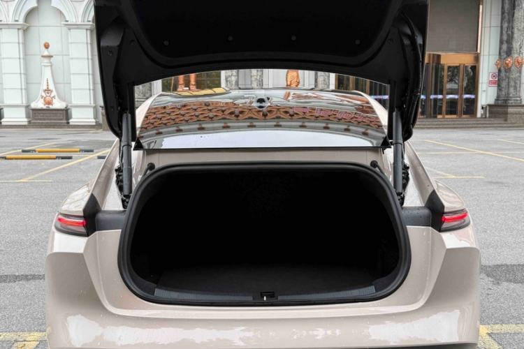 Used Nio ET5 2024 75 kWh