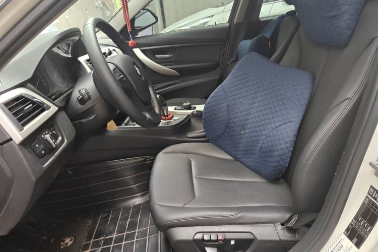 Used BMW 3 Series 2014 320Li Fashion Model Left Front Seat