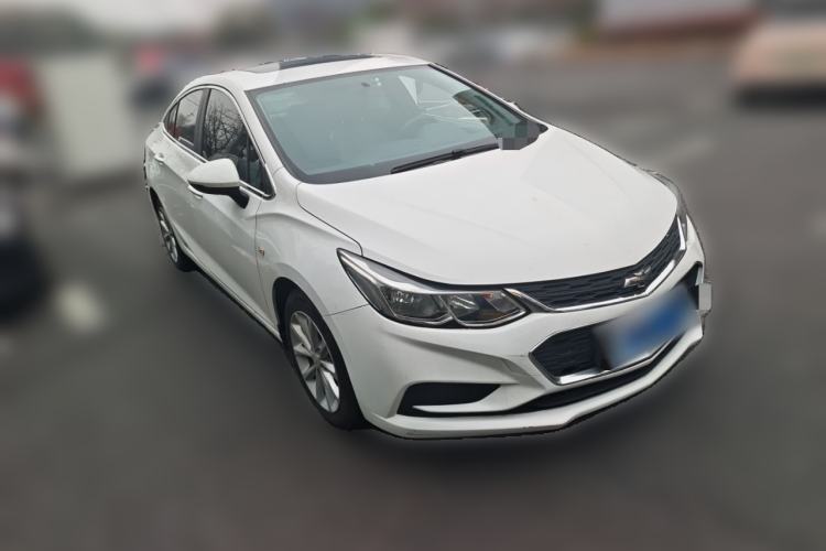 Used Chevrolet Cruze 2018 320 Automatic Pioneer Sunroof Edition Front Right 45 Deg