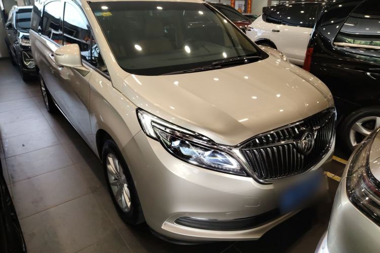 Used Buick GL8 2017 ES 28T Premium Version China V Standard Front Right 45 Deg