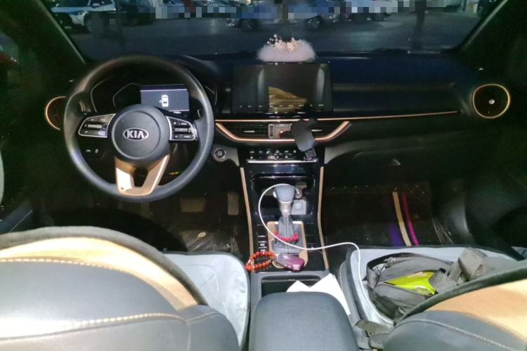 Used Kia K3 2019 1.5L CVT Smart Connectivity Version Center Console