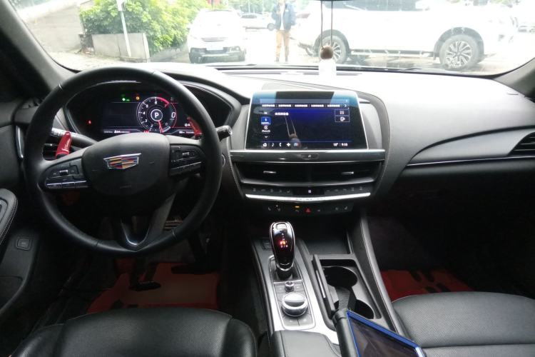 Used Cadillac CT5 2023 28T Luxury Edition (Standard Version) Center Console