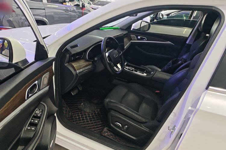 Used Skyworth EV6 2023 410 Elite Edition Driver Seat