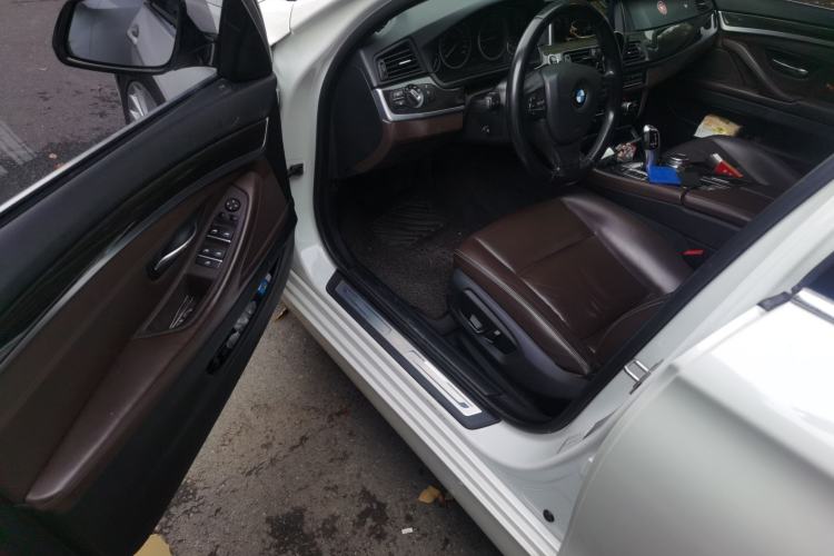 Used BMW 5 Series 2014 525Li Luxury Design Package
