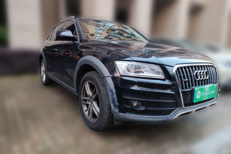 Used Audi Q5 2017 Plus 40 TFSI Technology Model