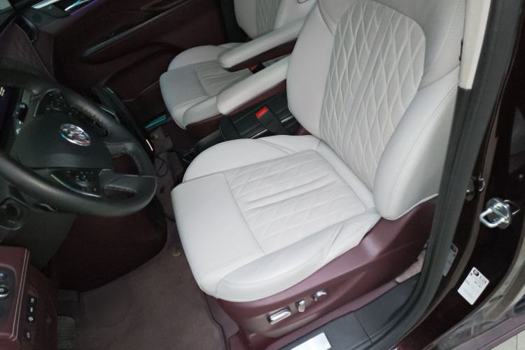 Used Buick GL8 2022 Avenir Aivia Six-Seat Deluxe Edition
