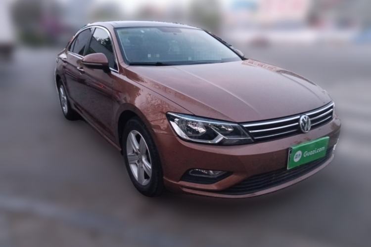 Used Volkswagen Lamando 2015 230TSI DSG Fashion Edition Front Right 45 Deg