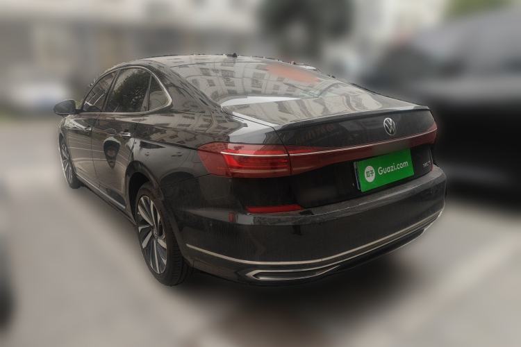 Used Volkswagen Passat 2023 Facelift 330TSI Luxury Edition