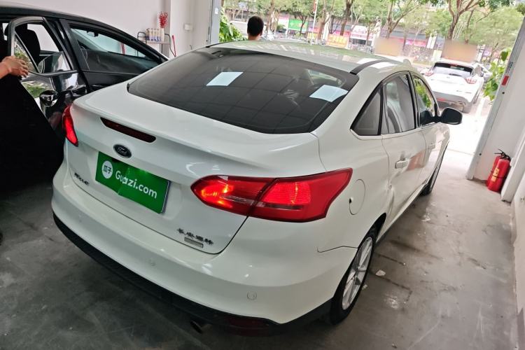 Used Ford Focus 2015 Sedan EcoBoost 180 Automatic Elite Model Rear Right 45 Deg