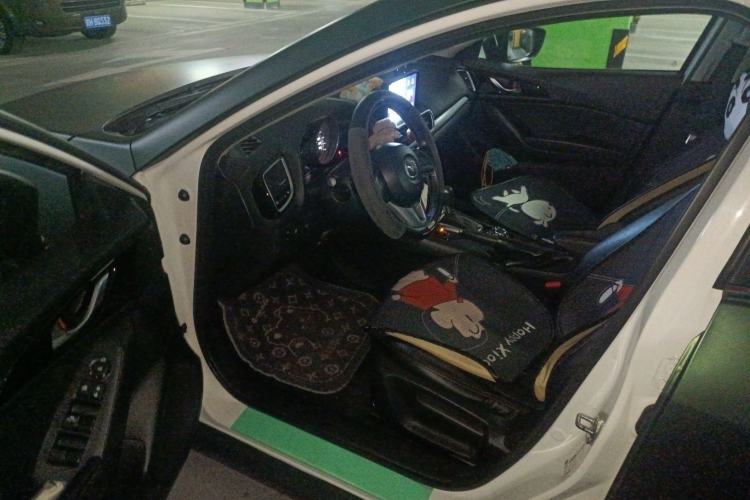 Used Mazda 3 Axela 2016 Sedan 2.0L Automatic Sport Model Interior 3