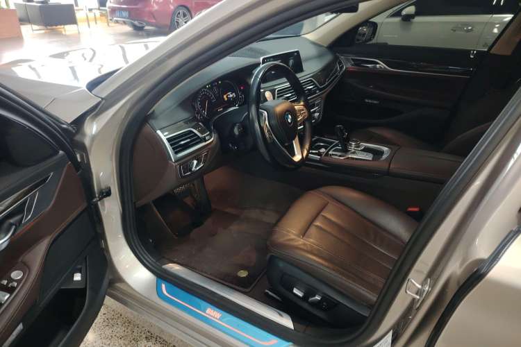 Used BMW 7 Series 2017 730Li Leading Model