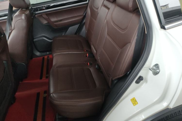 Used Yema T70 2016 Upgraded Model 1.5T Manual Luxury Version
